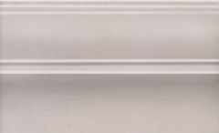 Левада Плинтус бежевый глянцевый FMB031 25х15